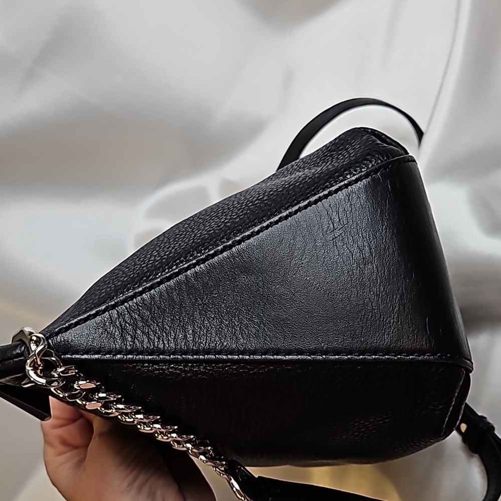 Michael Kors Lillie Messenger Bag Black with Silver Hardware - Picture 4 of 17